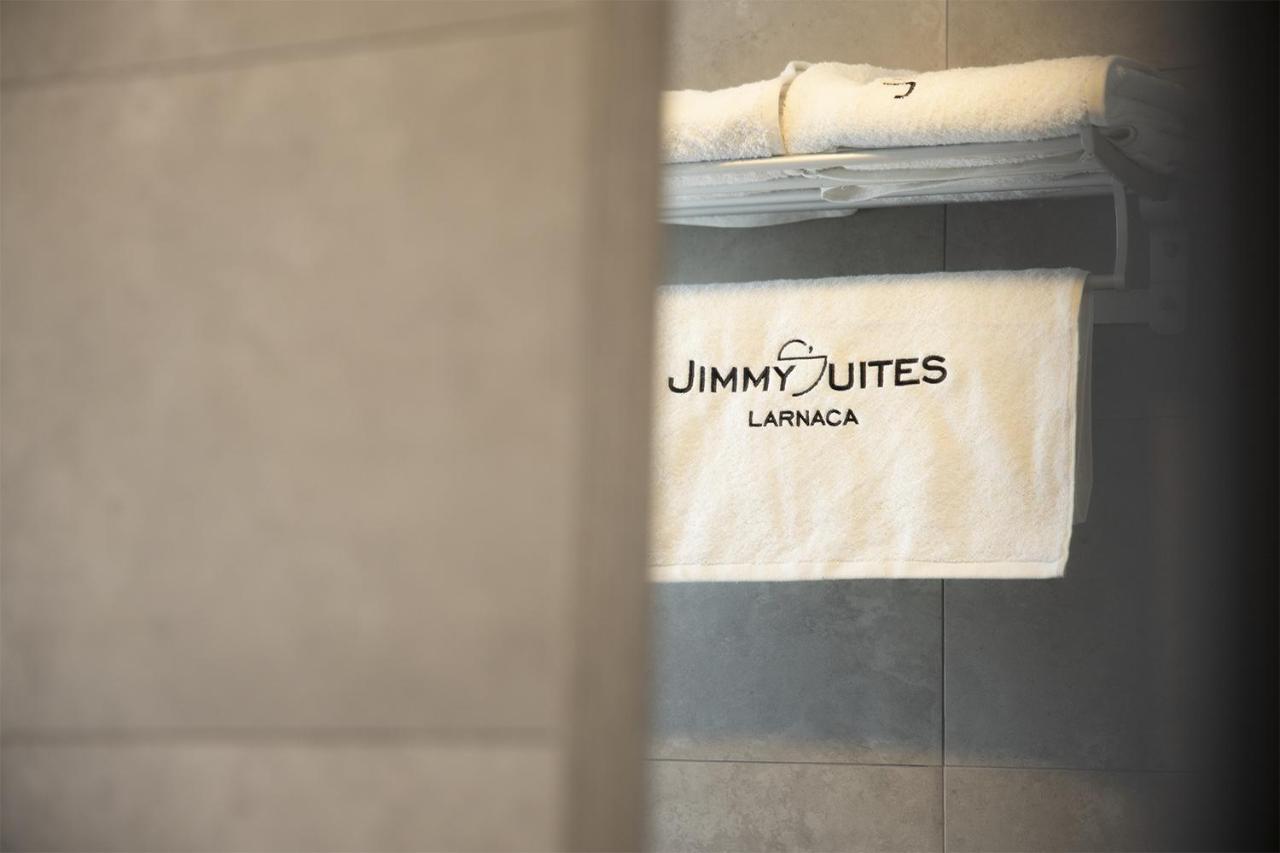 Jimmy'S Suites Ларнака Экстерьер фото